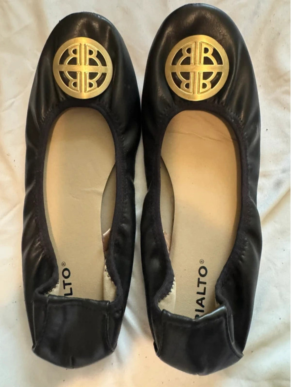 Rialto Black Scrunch Ballet Flats with Gold Medallion Accent - Size 8.5 [COPY]